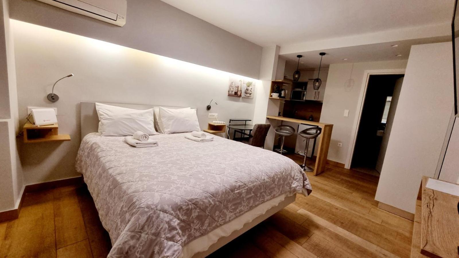 Stylish Studio Near Athens Hilton, Self Check-In! Екстер'єр фото